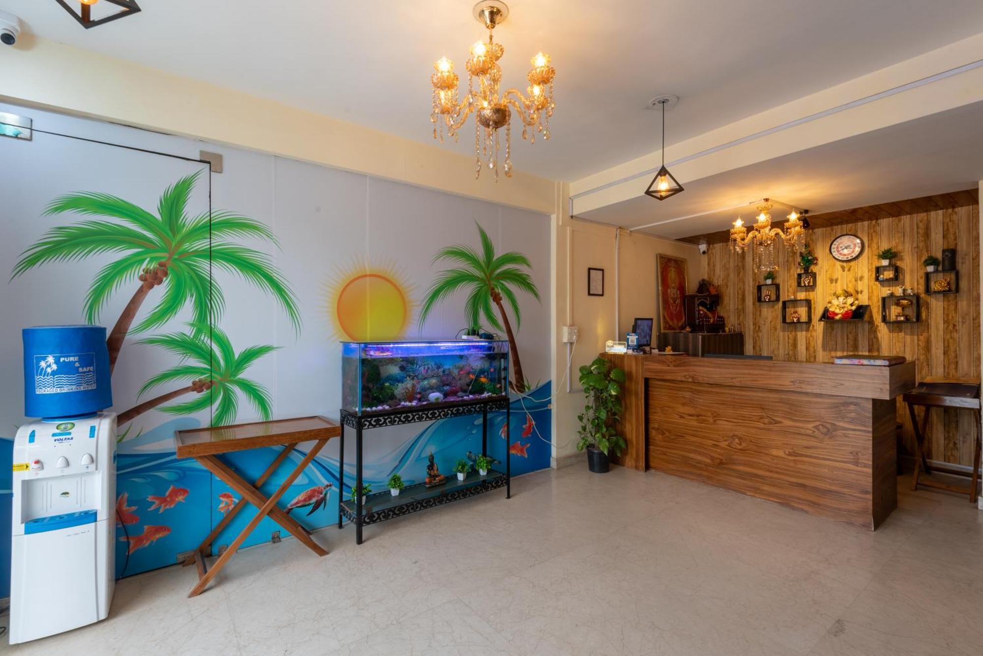 Отель Oyster Pearl I Near Medanta Hospital I Sec-39 I Гургаон Экстерьер фото
